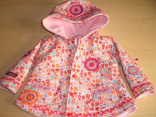 Kunterbunte Winterjacke