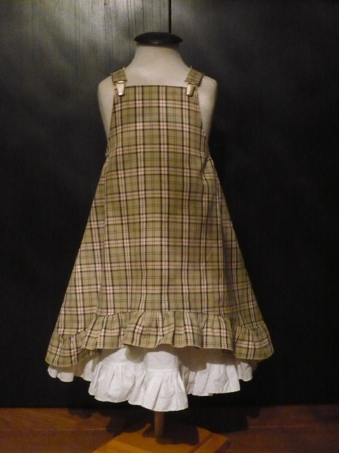 Marieke in burberry look