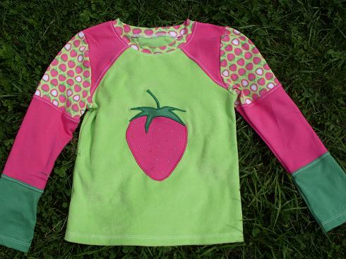 Knalliges Erdbeer-Shirt