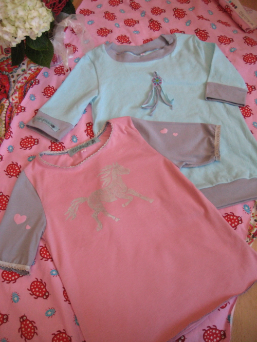 Antonia Shirts - mit Glitzerpferd