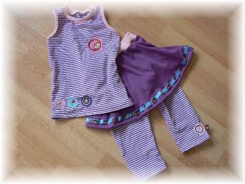 Top mit Rockleggings