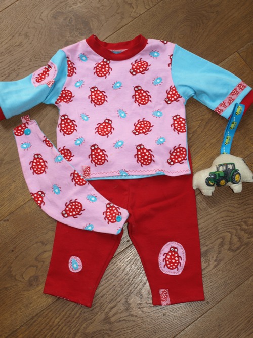 Babykombi Gr. 56 *hach*