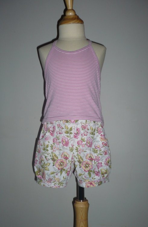 Unelle Blomma, Neckholdertop und Laguna Leggings
