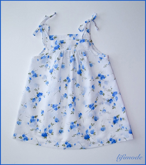 Babykleidchen