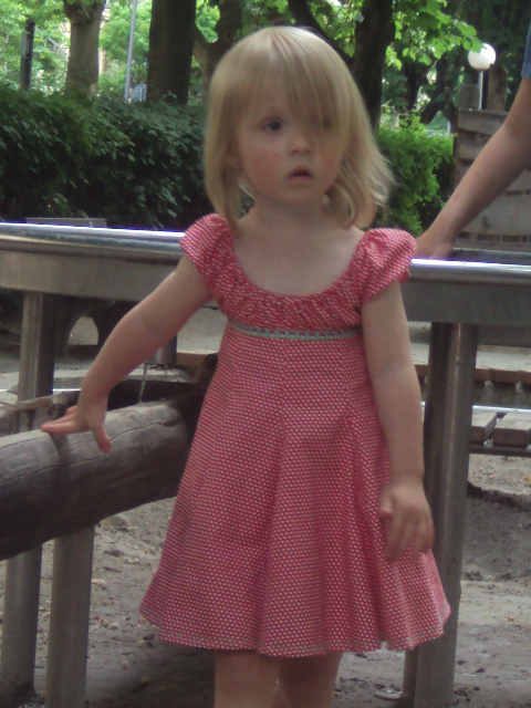 Elodie...