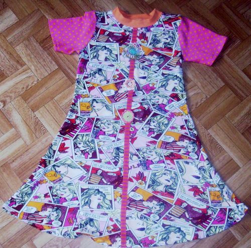 T-shirtkleid * Comic *