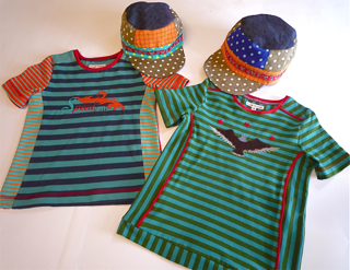 Zwei coole Jungs-Shirts...