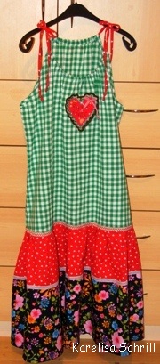 Imke im Dirndl-Look