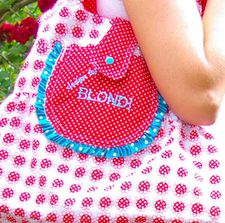 Dirndlrock und Tasche...