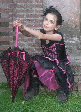 Insa in Gothic Lolita look!