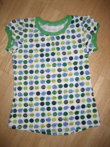 Ein T-Shirt nach klein Fan