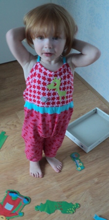 ein Jumpsuit fuer die Kleine