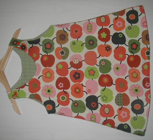 Apfel-Kleidchen