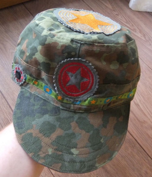 coole armym�tze ....