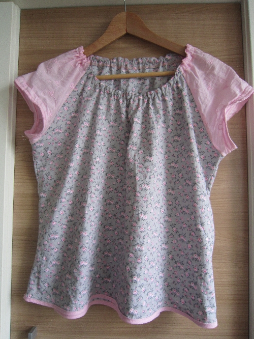 Frau Emma als Bluse