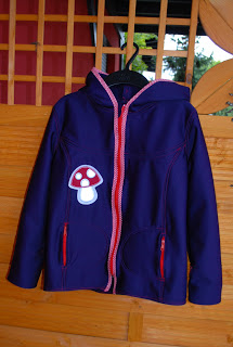 Softshell-Jacke mit reflektierenden Applis