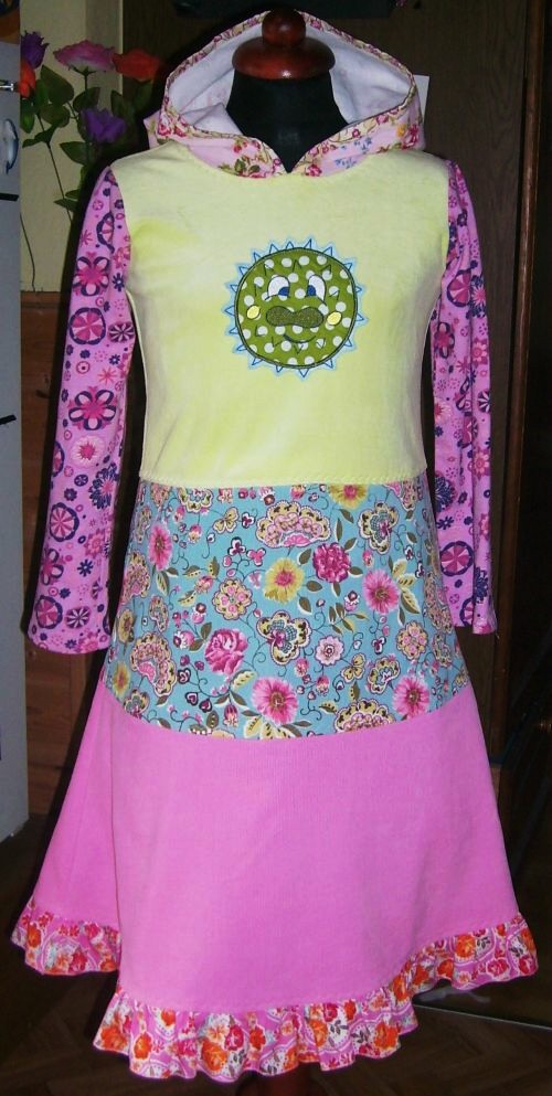 Kapuzenkleid
