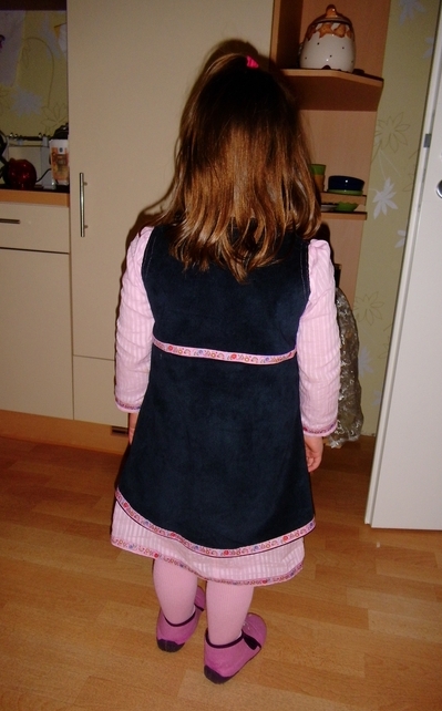 Arwen 2. Unterkleid