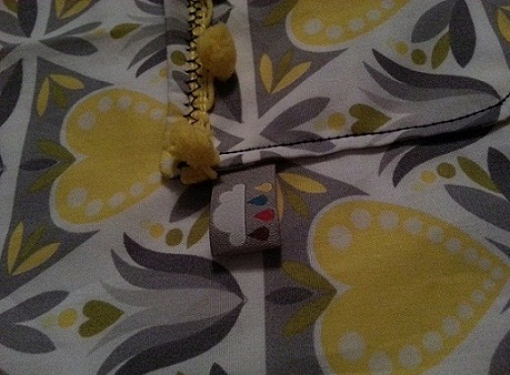 yey, meine Tara hat jetzt Taschen! ;-)