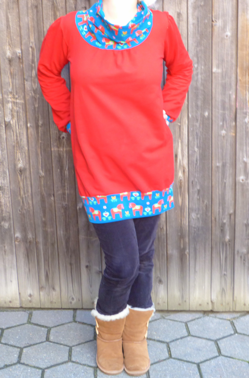 Shelly als legerer Sweater