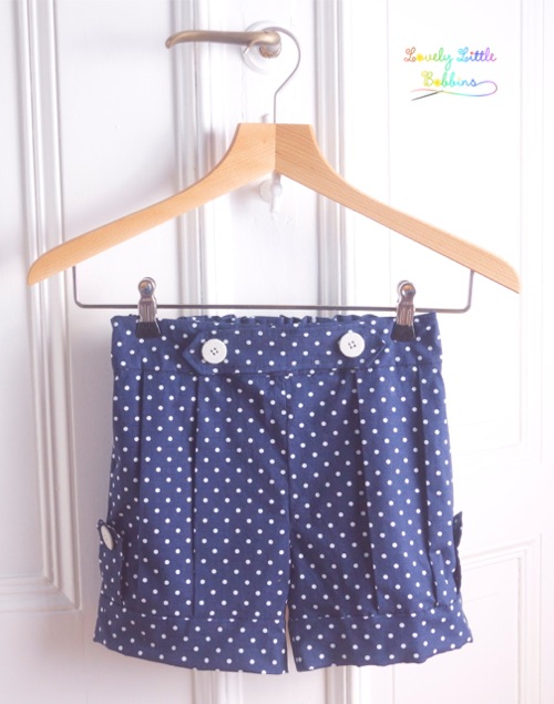 Clever Charlotte Finch Short