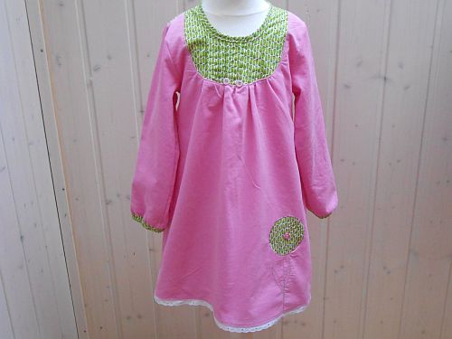 MINA Kleid aus Cord
