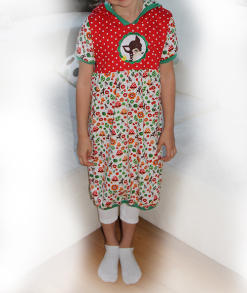 Kapuzenkleid von Schnabelina