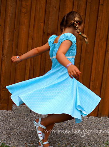 Elodie als Taufkleid