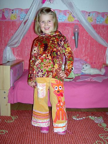 Giraffenhose mit abgewandeltem Jule Pulli