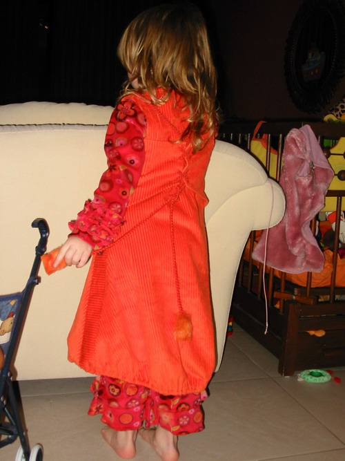 Lwenkleid mit unterzieh-kombi