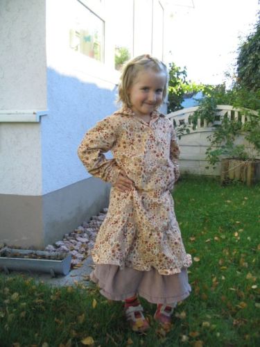 Ottobre Kleid und Unterrock