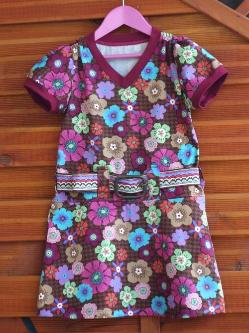 ein Kleid fr die Schule
