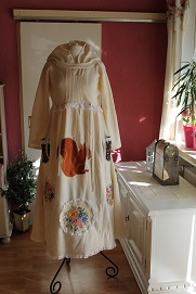 Zipfelkaputzenkleid...Herbstelfe