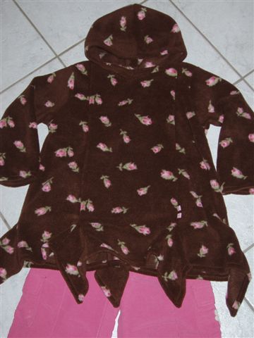 Rosenpulli aus Fleece