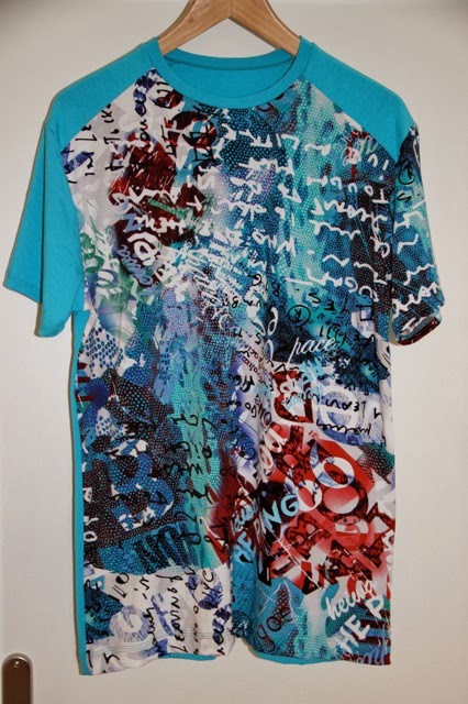 Ein Shirt nach dem Schnitt Fhr
