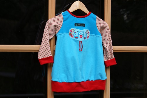 Rckseite zum Baby-Shirtkleid
