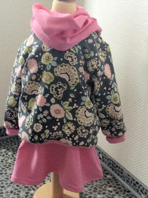 Sweater zum Kleid