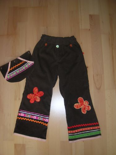 Schoko-Hose mit Bauchtasche
