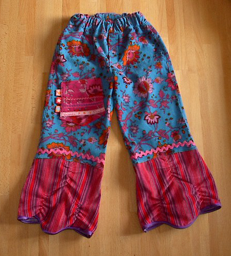 Hose Kim mit Raffung hinten und vorne