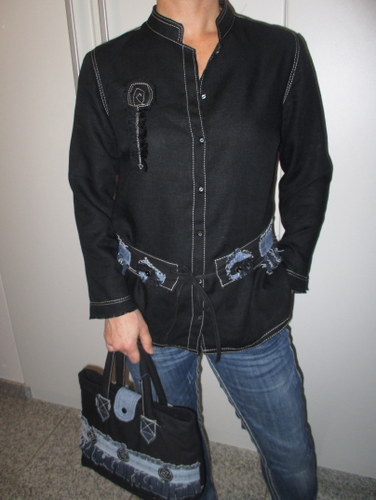 Uni Cinto mit Bluse
