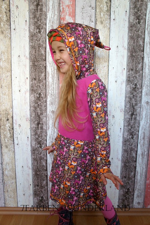 Basic Winterkleid mit Zipfelkapuze...