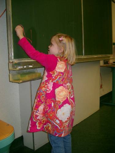 Lilly als Wickeltunika von hinten