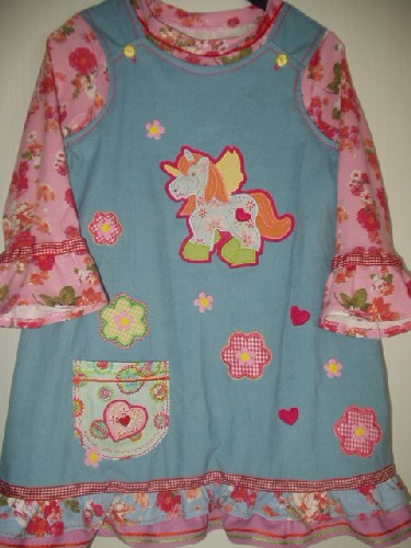 Kunterbuntes Einhornkleid...