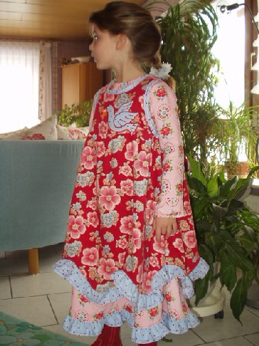 Brieftauben Kleid angezogen