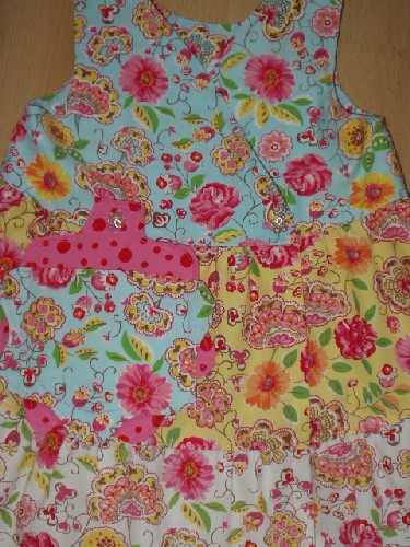 LILLY TWIRLY Detail mit Tasche