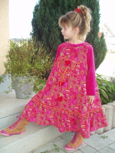 Twirlykleid Rschenherz Bild 2