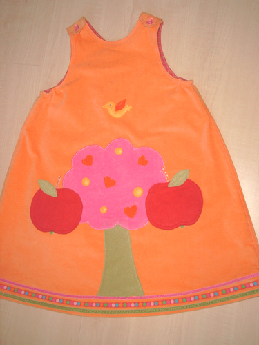 Apfelbaumkleid vorne