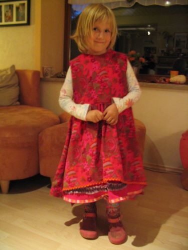 Herziges Blumenkleid nach Bizzkids