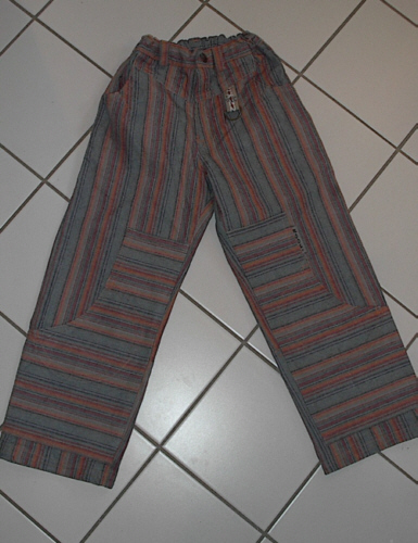 Hose mit Liebe zum Detail