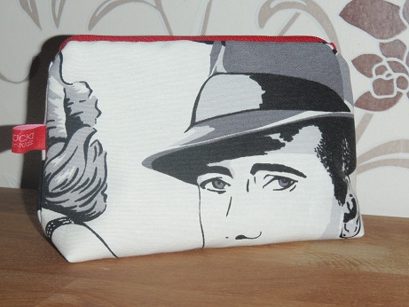 ...die Rckseite der Kramtasche...